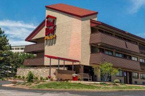 Red Roof Inn PLUS+ St. Louis - Forest Park / Hampton Ave.